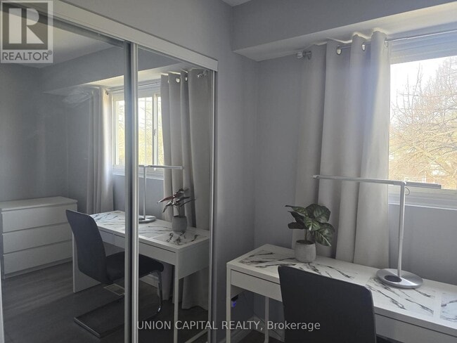 property at 71 Osterhout Pl