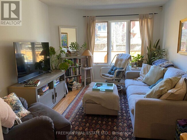 217 St George St in Toronto, ON - Building Photo - Building Photo