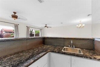 20003 NE 6th Ct Cir in Miami, FL - Building Photo - Building Photo