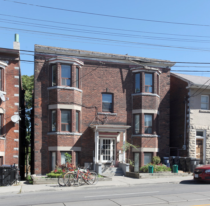 287 Ossington Ave in Toronto, ON - Building Photo