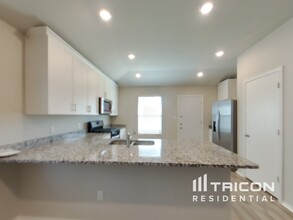 5205 Saddle Clb Dr in Georgetown, TX - Building Photo - Building Photo