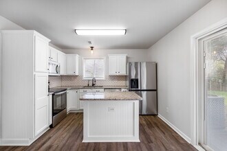 10609 Spring Rain Ct in Charlotte, NC - Foto de edificio - Building Photo