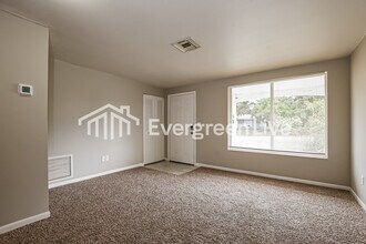 2038 Keyes Ln in Deltona, FL - Building Photo - Building Photo