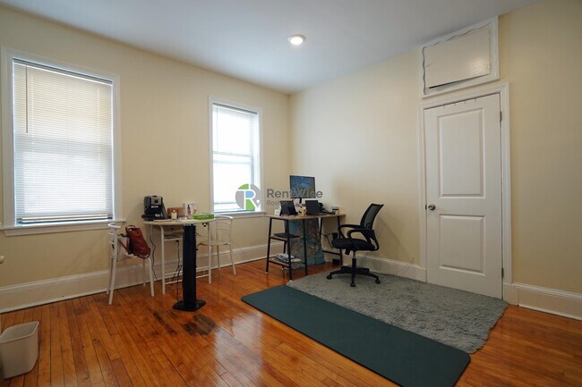 1218 Commonwealth Ave