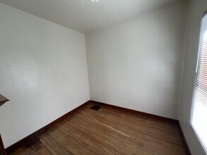 211 N Washington St in Aberdeen, SD - Building Photo - Building Photo