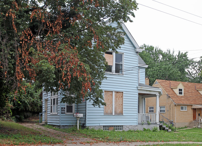 1005 Rosemont Ave in Cincinnati, OH - Building Photo - Building Photo