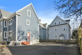 4 Benson St in Boston, MA - Foto de edificio - Building Photo