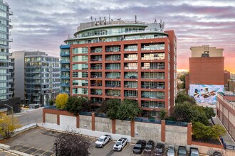 205 Riverfront Ave SW in Calgary, AB - Building Photo - Building Photo