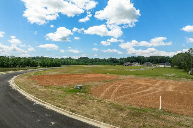 The Gardens of Gray's Hollow in Cordova, TN - Building Photo - Building Photo