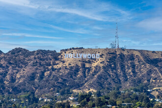 5820 La Mirada Ave in Los Angeles, CA - Building Photo - Building Photo