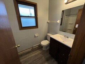 9116 Broadway Dr-Unit -9116 in Sturtevant, WI - Building Photo - Building Photo