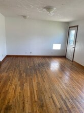 911 S 1st St in Norfolk, NE - Building Photo - Building Photo
