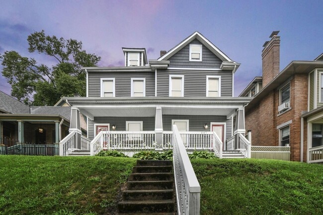property at 545 W 3rd Ave
