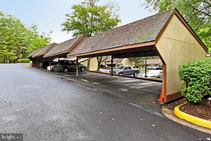 1631 Parkcrest Cir Photo