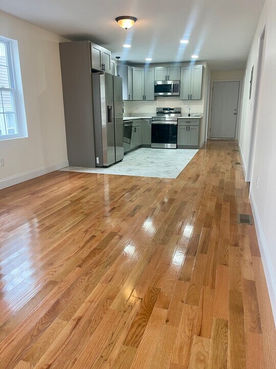 55 Fairfield Ave in Providence, RI - Building Photo