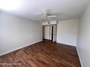 1880 Long Iron Dr in Rockledge, FL - Foto de edificio - Building Photo