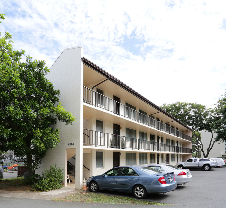 Old Vineyard in Honolulu, HI - Foto de edificio