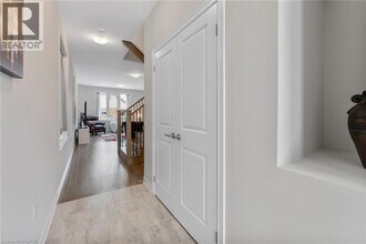 107 Starfire Cres in Hamilton, ON - Building Photo - Building Photo