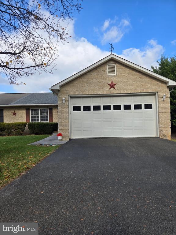 property at 12 Portsmouth Rd