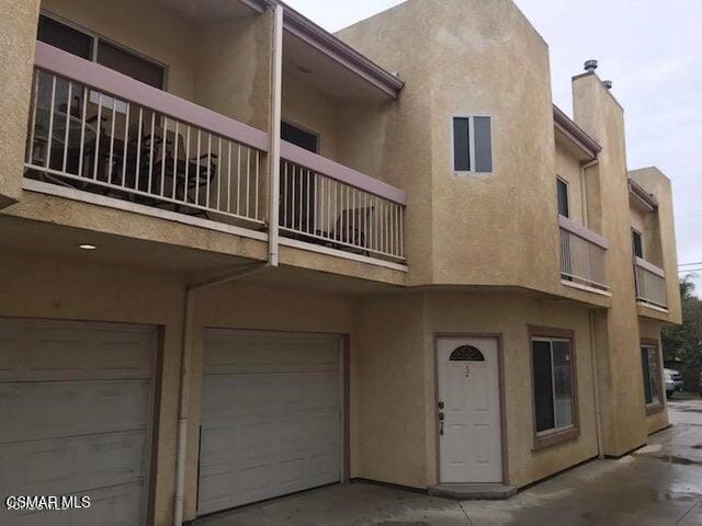 property at 7337 Balboa Blvd