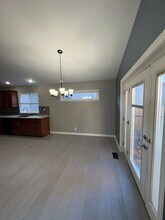 12102 NE 107th St in Kirkland, WA - Building Photo - Building Photo