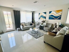 2717 Via Razmin in Corona, CA - Building Photo - Building Photo