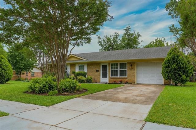 property at 1204 Oakhill Dr