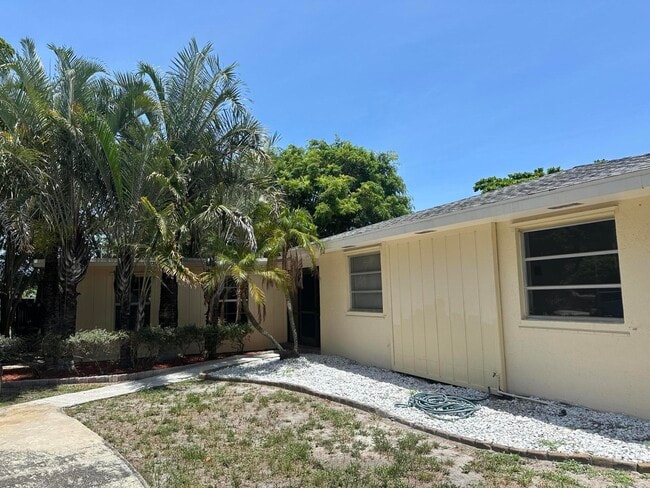 property at 2514 Gertrude Dr