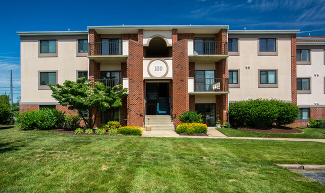 Christiana Meadows in Bear, DE - Foto de edificio - Building Photo