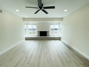 9192 Christine Dr in Huntington Beach, CA - Building Photo - Building Photo