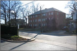 7302 Yale Ave in College Park, MD - Foto de edificio - Primary Photo