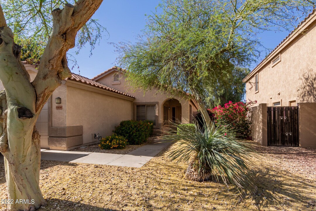 7304 W Irma Ln in Glendale, AZ - Building Photo