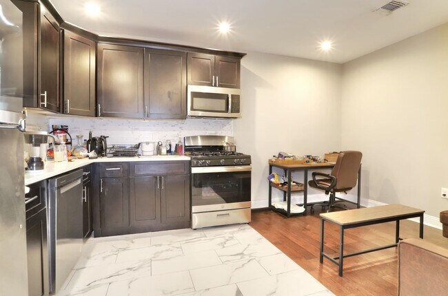 2866 John F. Kennedy Blvd in Jersey City, NJ - Building Photo - Building Photo