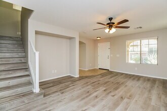 2494 E Boston St in Gilbert, AZ - Foto de edificio - Building Photo