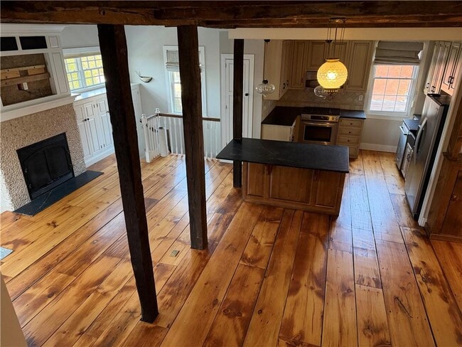 31 Bradford St in Bristol, RI - Building Photo - Building Photo