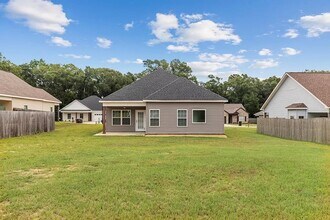 118 Village Ln in Headland, AL - Building Photo - Building Photo