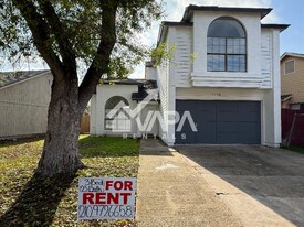 4210 Sunrise Creek Dr in San Antonio, TX - Building Photo