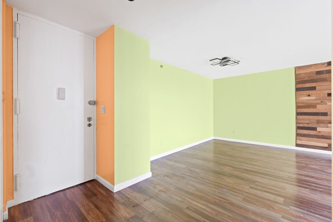 200 Winston Dr, Unit 2921 in Cliffside Park, NJ - Foto de edificio