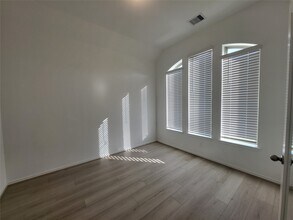 1422 Munson Valley Rd in Richmond, TX - Building Photo - Building Photo