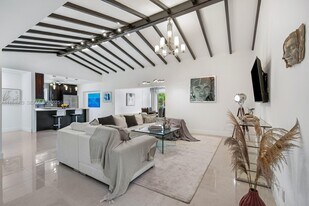 2830 NE 56th Ct in Fort Lauderdale, FL - Building Photo