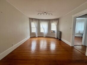 421 Concord Ave, Unit #2 in Cambridge, MA - Foto de edificio - Building Photo