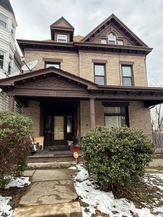 2405 Jenny Lind St in McKeesport, PA - Building Photo