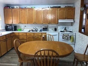 Spacious 3 Bed / 1 Bath House| $2249/month - Parking Included in Timmins, ON - Building Photo - Building Photo