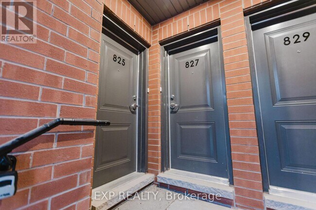 207 Silhouette Private in Ottawa, ON - Building Photo - Building Photo