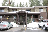 Main Street Chateaus in Mammoth Lakes, CA - Foto de edificio - Building Photo