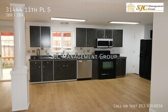 31444 11th Pl S in Federal Way, WA - Building Photo - Building Photo