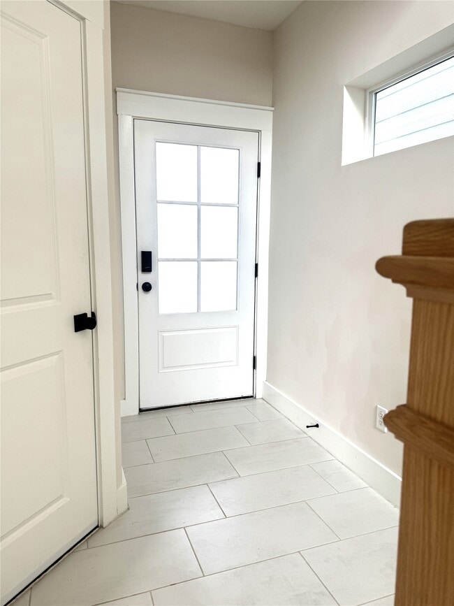 5338 Donovan Gdns Ln