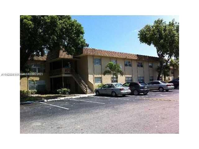 2728 NW 39th Way, Unit 204 in Lauderdale Lakes, FL - Foto de edificio - Building Photo