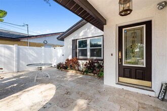 10187 122nd Ave N in Largo, FL - Building Photo - Building Photo