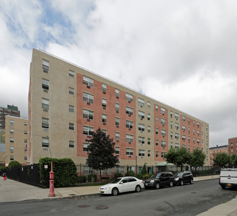 Belmont Boulevard I in Bronx, NY - Building Photo